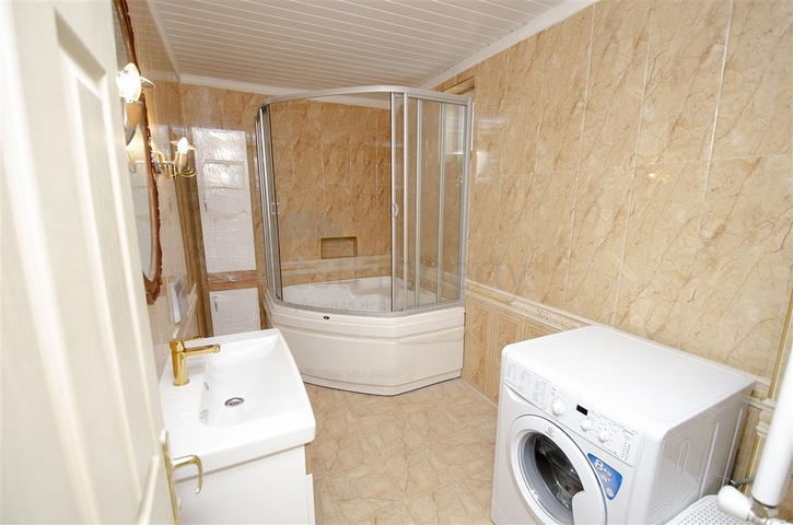 Просторные квартиры 3+1 с мебелью 1 км до моря в Ларе Анталья