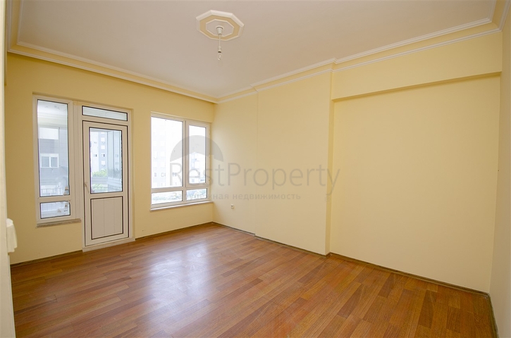 Просторные квартиры 3+1 с мебелью 1 км до моря в Ларе Анталья