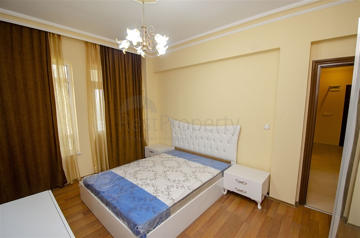 Просторные квартиры 3+1 с мебелью 1 км до моря в Ларе Анталья