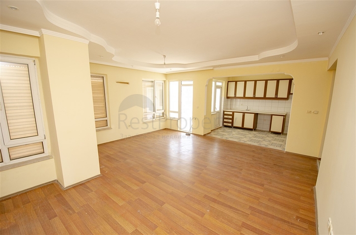 Просторные квартиры 3+1 с мебелью 1 км до моря в Ларе Анталья