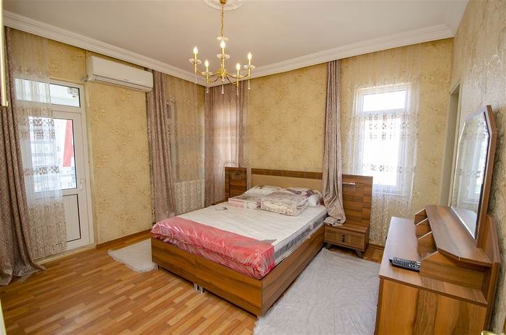 Просторные квартиры 3+1 с мебелью 1 км до моря в Ларе Анталья