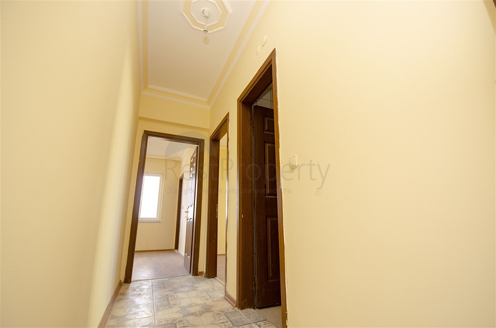 Просторные квартиры 3+1 с мебелью 1 км до моря в Ларе Анталья