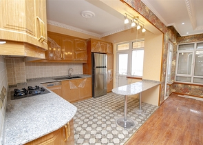 Просторные квартиры 3+1 с мебелью 1 км до моря в Ларе Анталья