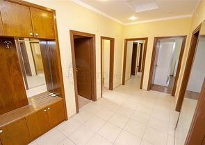 Просторные квартиры 3+1 с мебелью 1 км до моря в Ларе Анталья