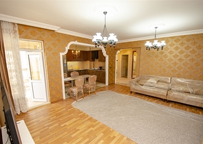 Просторные квартиры 3+1 с мебелью 1 км до моря в Ларе Анталья