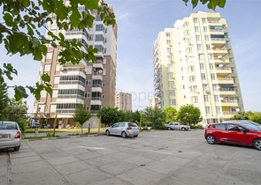 Просторные квартиры 3+1 с мебелью 1 км до моря в Ларе Анталья