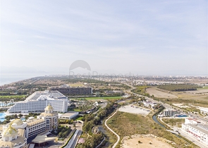 Просторные квартиры 3+1 с мебелью 1 км до моря в Ларе Анталья