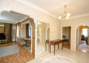 Просторные квартиры 3+1 с мебелью 1 км до моря в Ларе Анталья