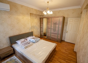 Просторные квартиры 3+1 с мебелью 1 км до моря в Ларе Анталья