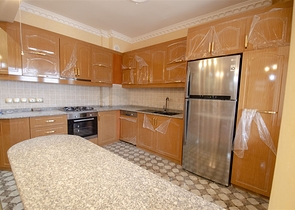 Просторные квартиры 3+1 с мебелью 1 км до моря в Ларе Анталья