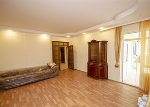 Просторные квартиры 3+1 с мебелью 1 км до моря в Ларе Анталья