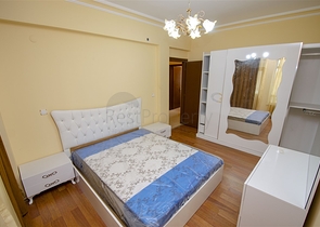 Просторные квартиры 3+1 с мебелью 1 км до моря в Ларе Анталья