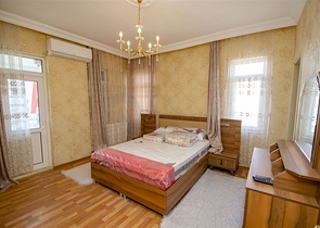 Просторные квартиры 3+1 с мебелью 1 км до моря в Ларе Анталья