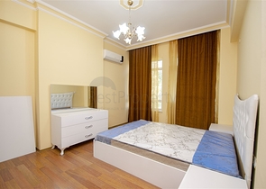 Просторные квартиры 3+1 с мебелью 1 км до моря в Ларе Анталья