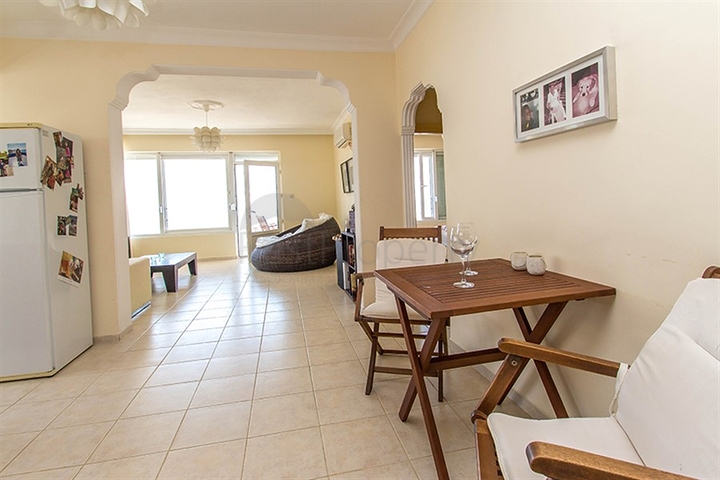 Апартаменты с шикарным видом на море в Махмутлар