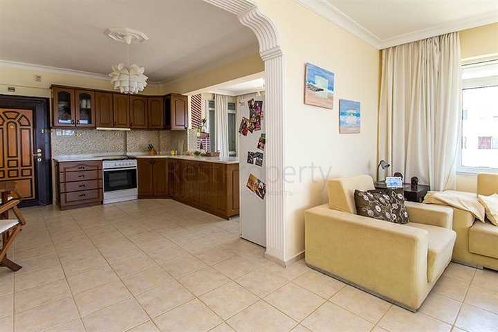 Апартаменты с шикарным видом на море в Махмутлар