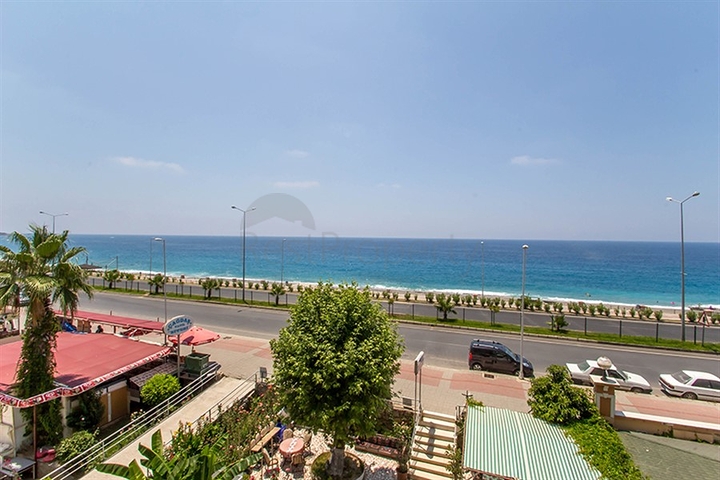 Апартаменты с шикарным видом на море в Махмутлар