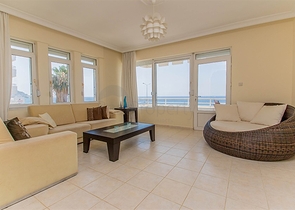 Апартаменты с шикарным видом на море в Махмутлар