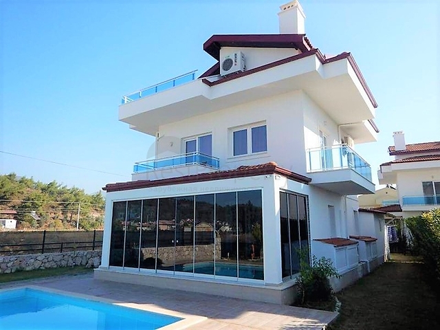 Трехэтажная вилла в Чалыш, Фетхие