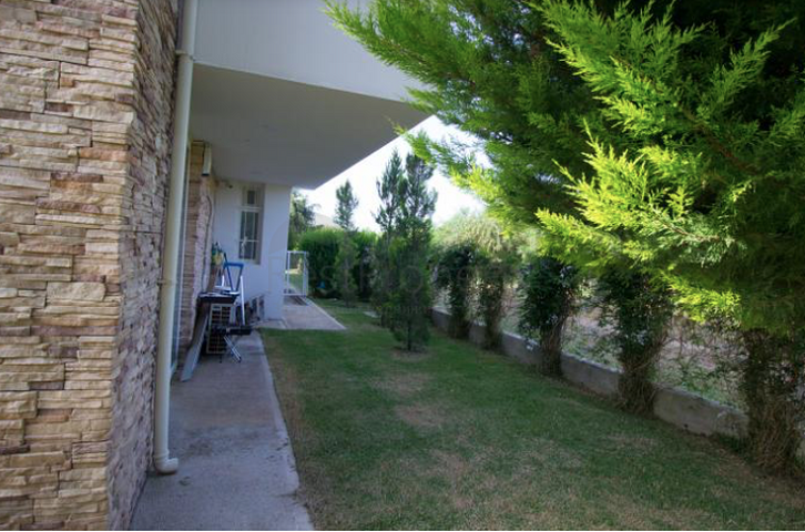 Вилла 3+1 с новой мебелью рядом с гольф полем в центре Белека