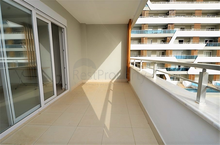 Квартира-студия в современном комплексе в Авсалларе