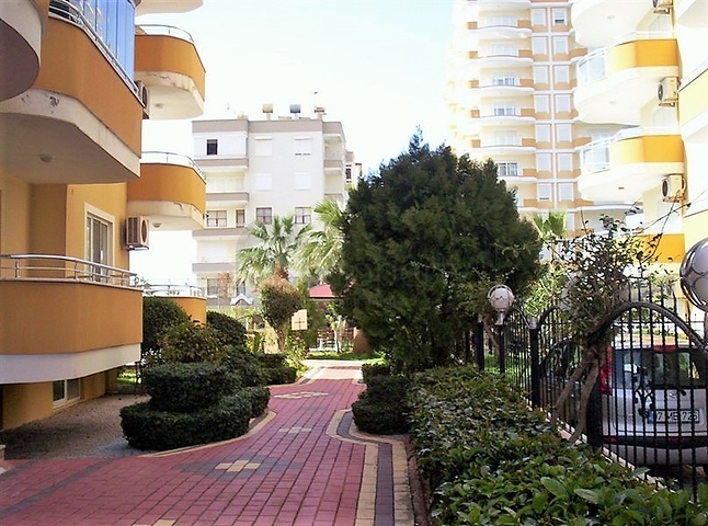 Меблированные апартаменты 2+1 в Махмутларе