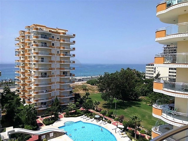 Меблированные апартаменты 2+1 в Махмутларе