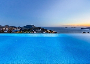 Новая просторная вилла для большой семьи в Калкан