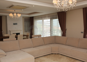 Вилла с мебелью в окружении горной природы в Анталии