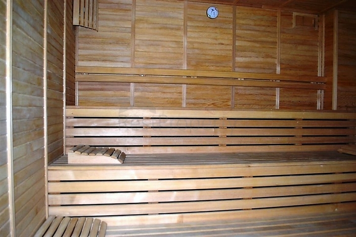 Квартира с большой площадью у самого берега моря