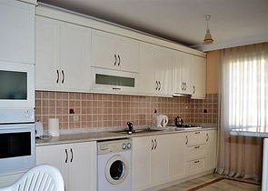 Квартира с большой площадью у самого берега моря