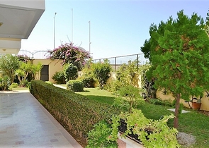 Квартира с большой площадью у самого берега моря