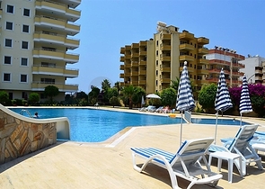 Квартира с большой площадью у самого берега моря