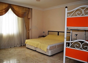 Квартира с большой площадью у самого берега моря