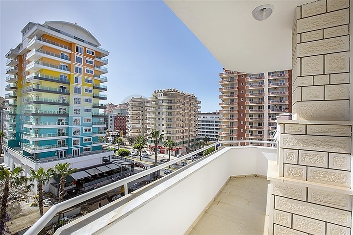 Большая квартира у моря по выгодной цене