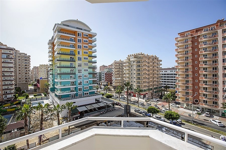 Большая квартира у моря по выгодной цене