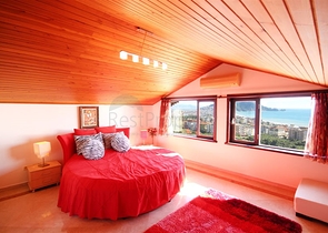 Меблированная уютная вилла с видом на море