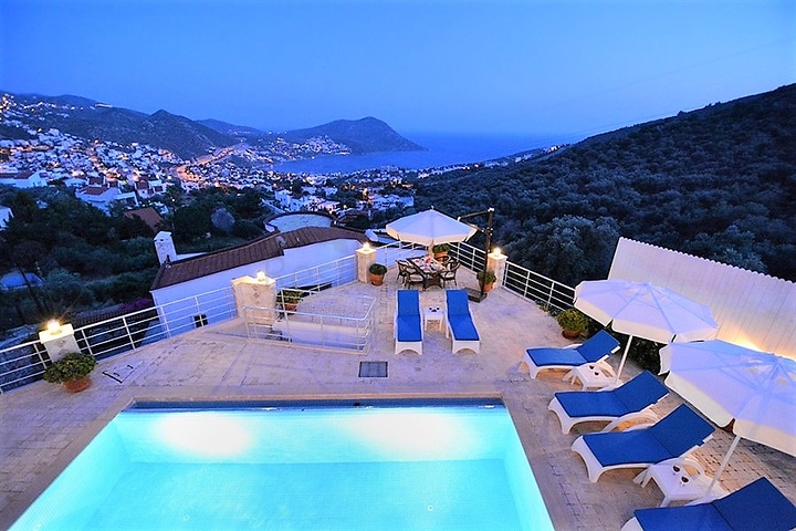 Меблированная вилла в атмосферном Калкане