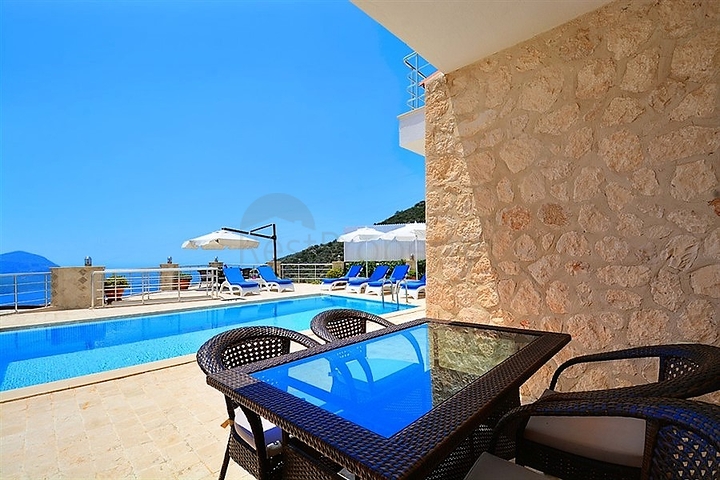 Меблированная вилла в атмосферном Калкане