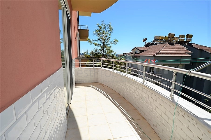 Меблированные апартаменты 2+1 в центре Алании