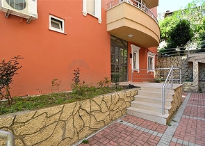 Меблированные апартаменты 2+1 в центре Алании