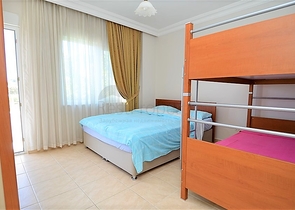 Меблированные апартаменты 2+1 в центре Алании