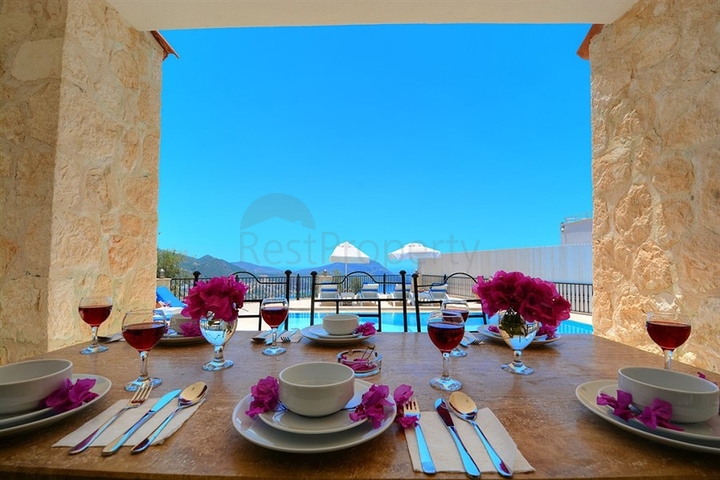 Уютная двухэтажная вилла в Калкане