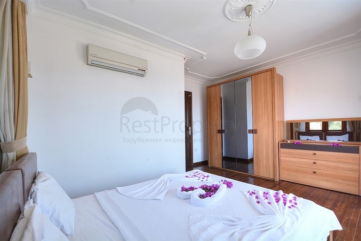 Уютная двухэтажная вилла в Калкане