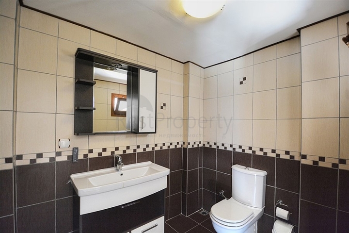 Уютная двухэтажная вилла в Калкане