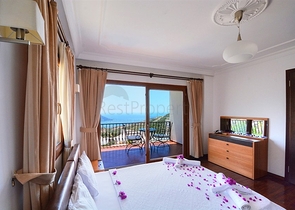 Уютная двухэтажная вилла в Калкане