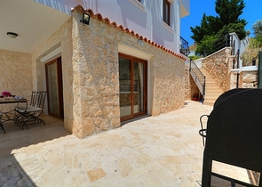 Уютная двухэтажная вилла в Калкане