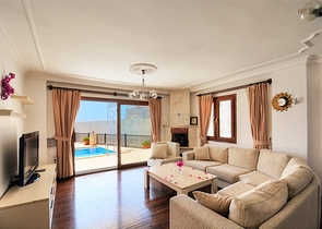 Уютная двухэтажная вилла в Калкане