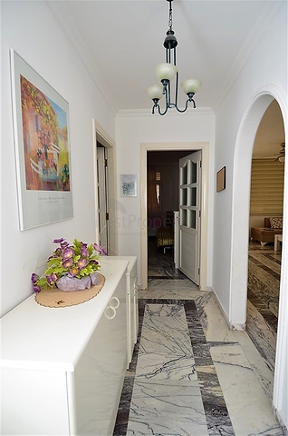 Двухкомнатные апартаменты в центре по выгодной цене