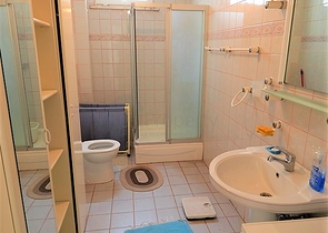 Двухкомнатные апартаменты в центре по выгодной цене